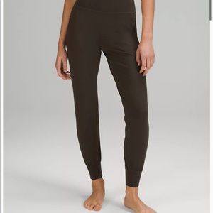 Lululemon align joggers size 6